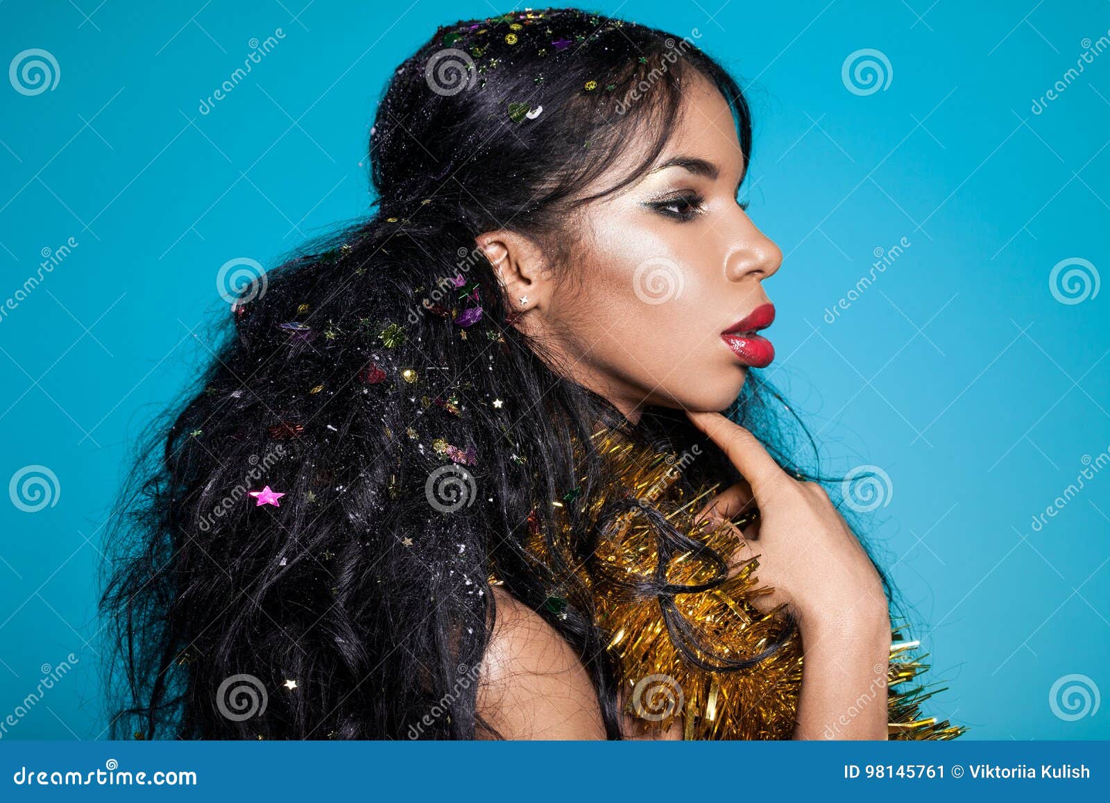 Ragazza Elegante Del Mulatto Immagine Stock Immagine Di Femmina Festa 98145761