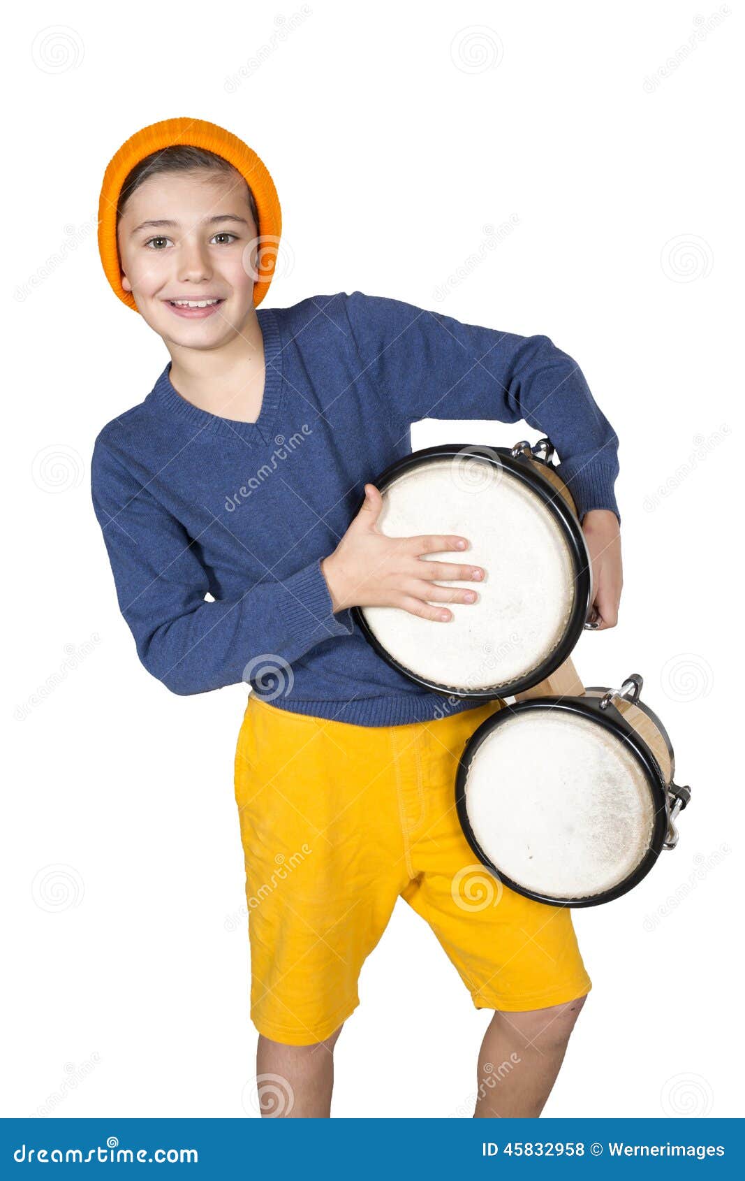 Ragazzo con un tamburo fotografia stock. Immagine di musica 45832958