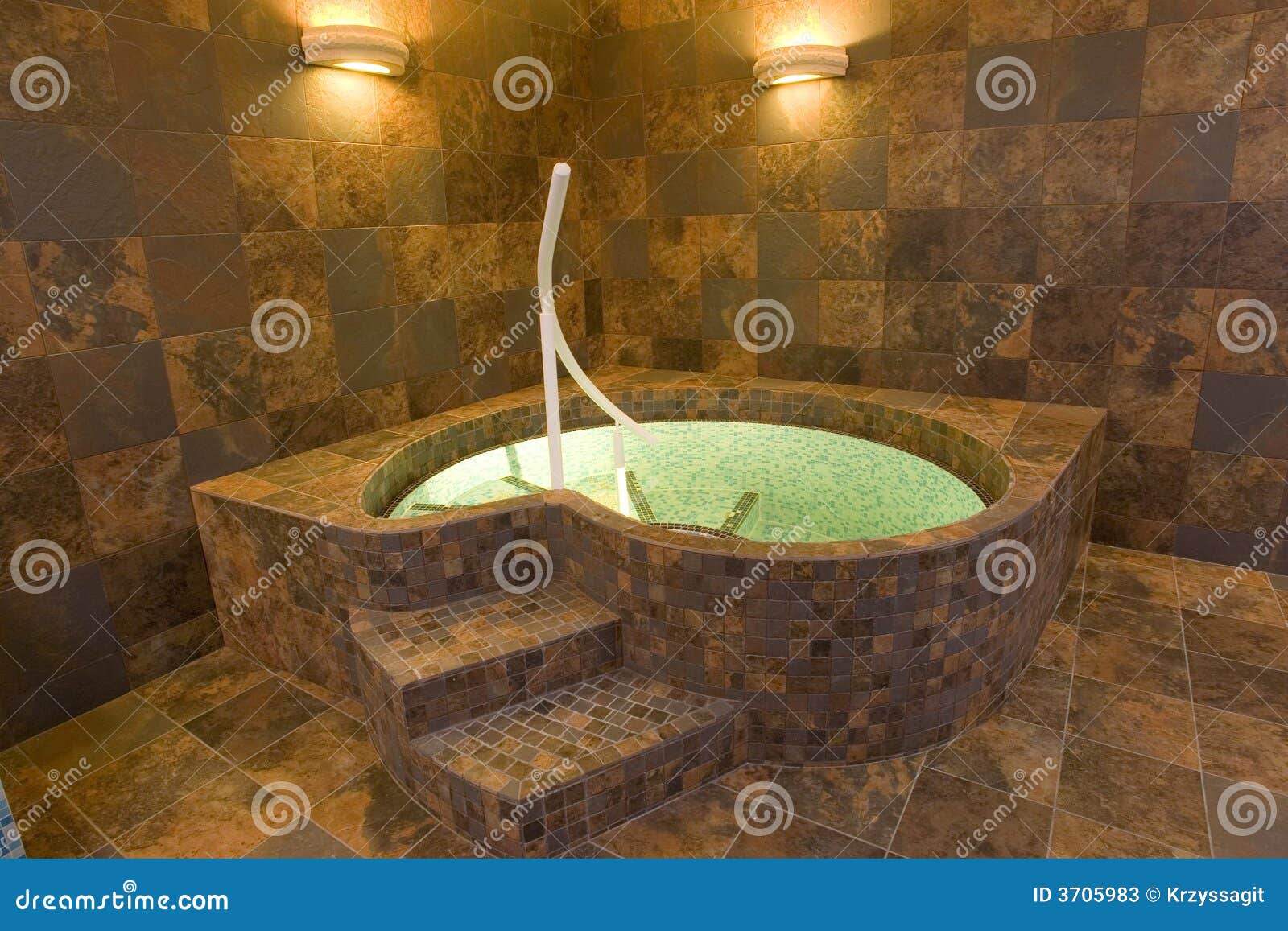 Raggruppamento dell'interno della Jacuzzi con la decorazione interna calda.