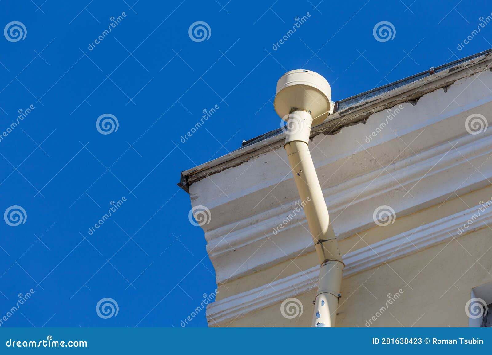 Rain gutters on old home stock image. Image of outdoors 281638423