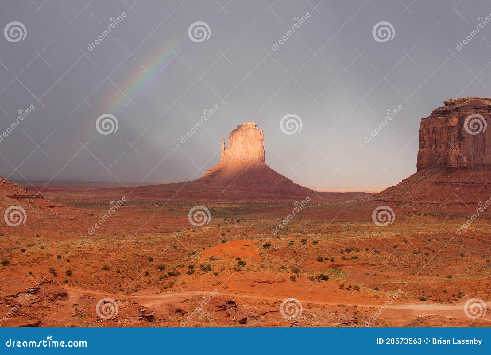 Rainbow Over Monument Valley Arizona Stock Image Image of rain