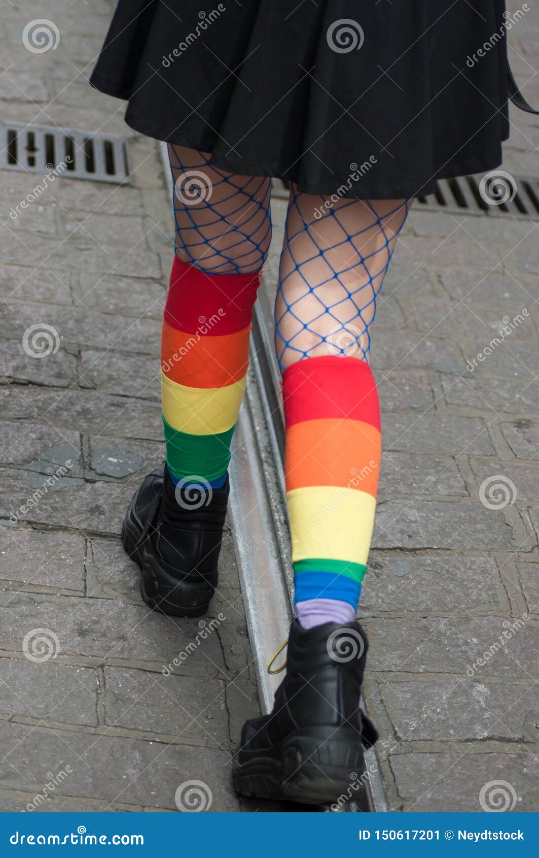 teen lesbian knee socks video gallerie photo