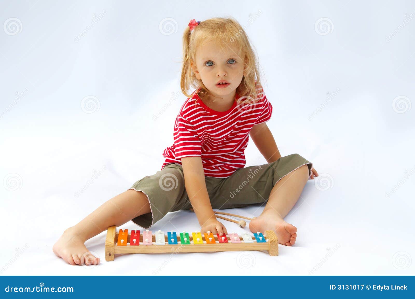 Rainbow xylophone stock image. Image of noise, colours 3131017
