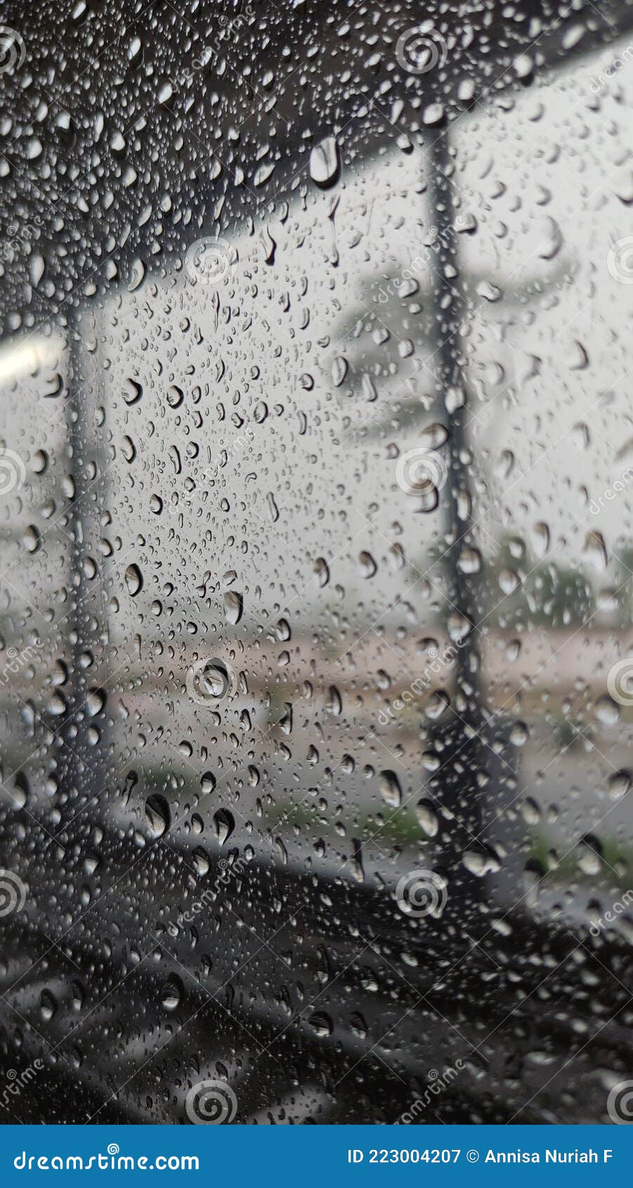 Rainy day window hi-res stock photography and images - Alamy