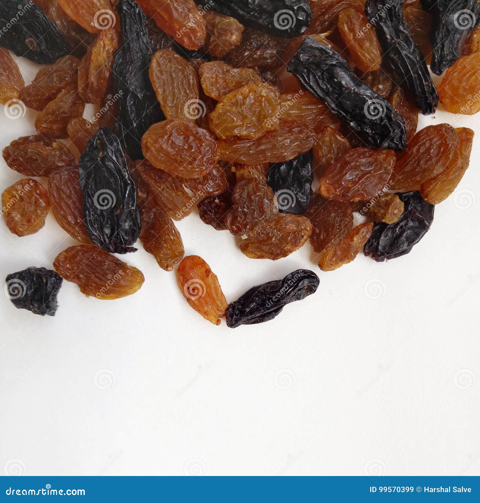 Raisins stock image. Image of color, heap, fruit, manuke - 99570399