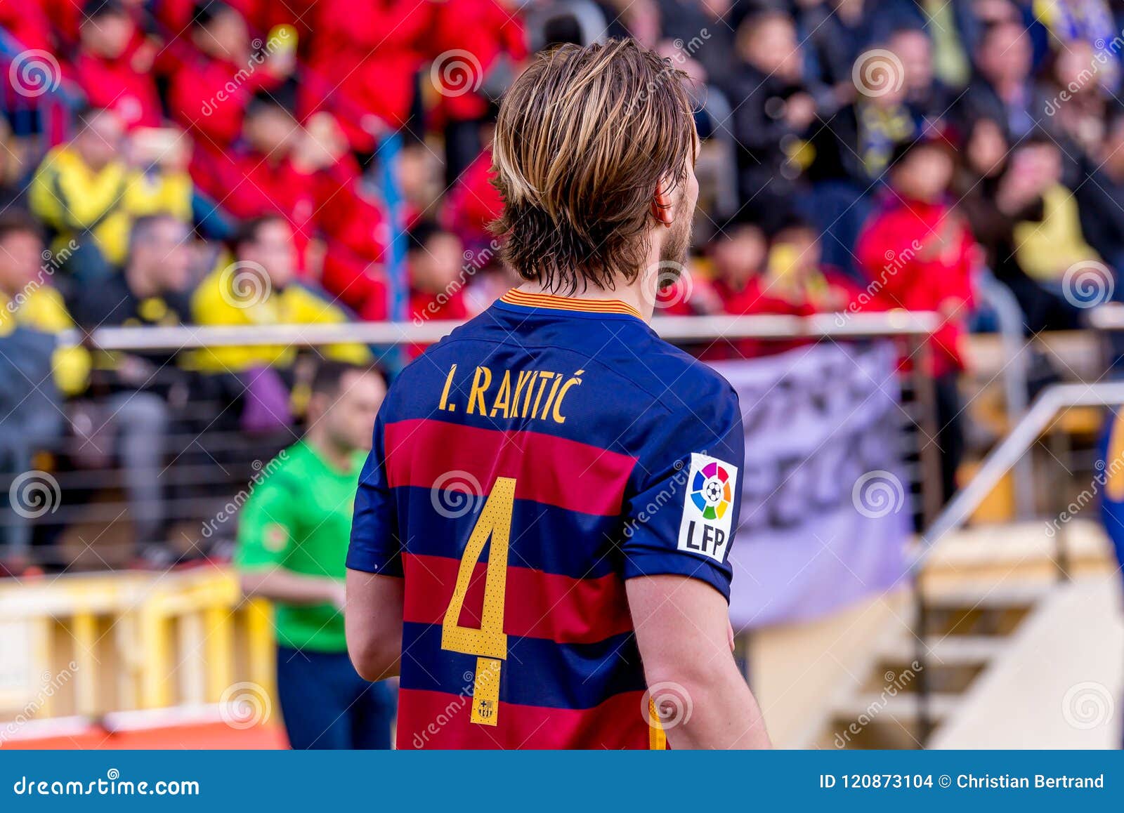 Die vereinsdaten, mitgliederzahl und die bisherigen erfolge von fc villarreal. Fc Villarreal Stadion : Rakitic Plays At The La Liga Match Between Villarreal CF ...