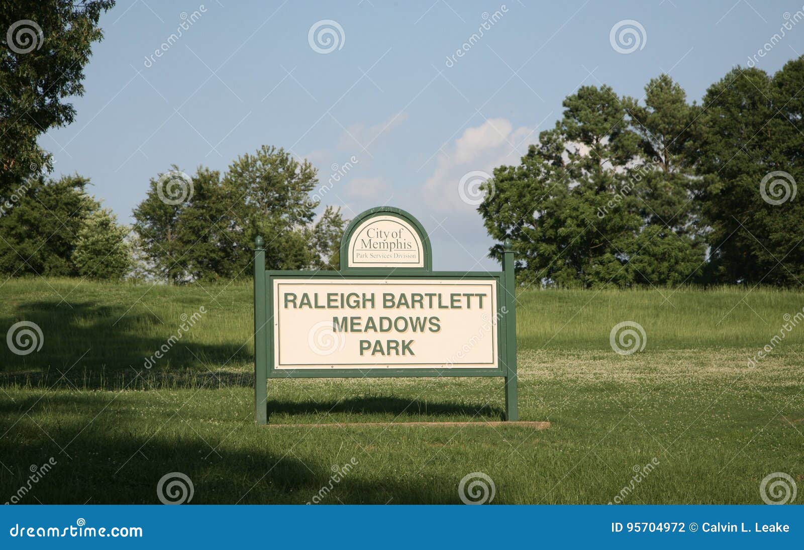 Raleigh Bartlett Meadows Park Editorial Photography - Image of boundary, welcome: 95704972 Raleigh Bartlett Meadows Park Editorial Photography - Image of boundary, welcome: 95704972