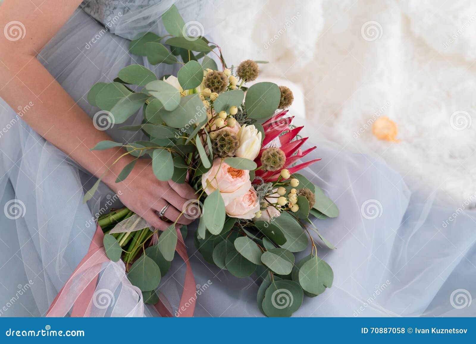 Ramo Del Boho De La Boda Con El Eucalipto Foto de archivo - Imagen de  follaje, verano: 70887058, image size:1600x1157