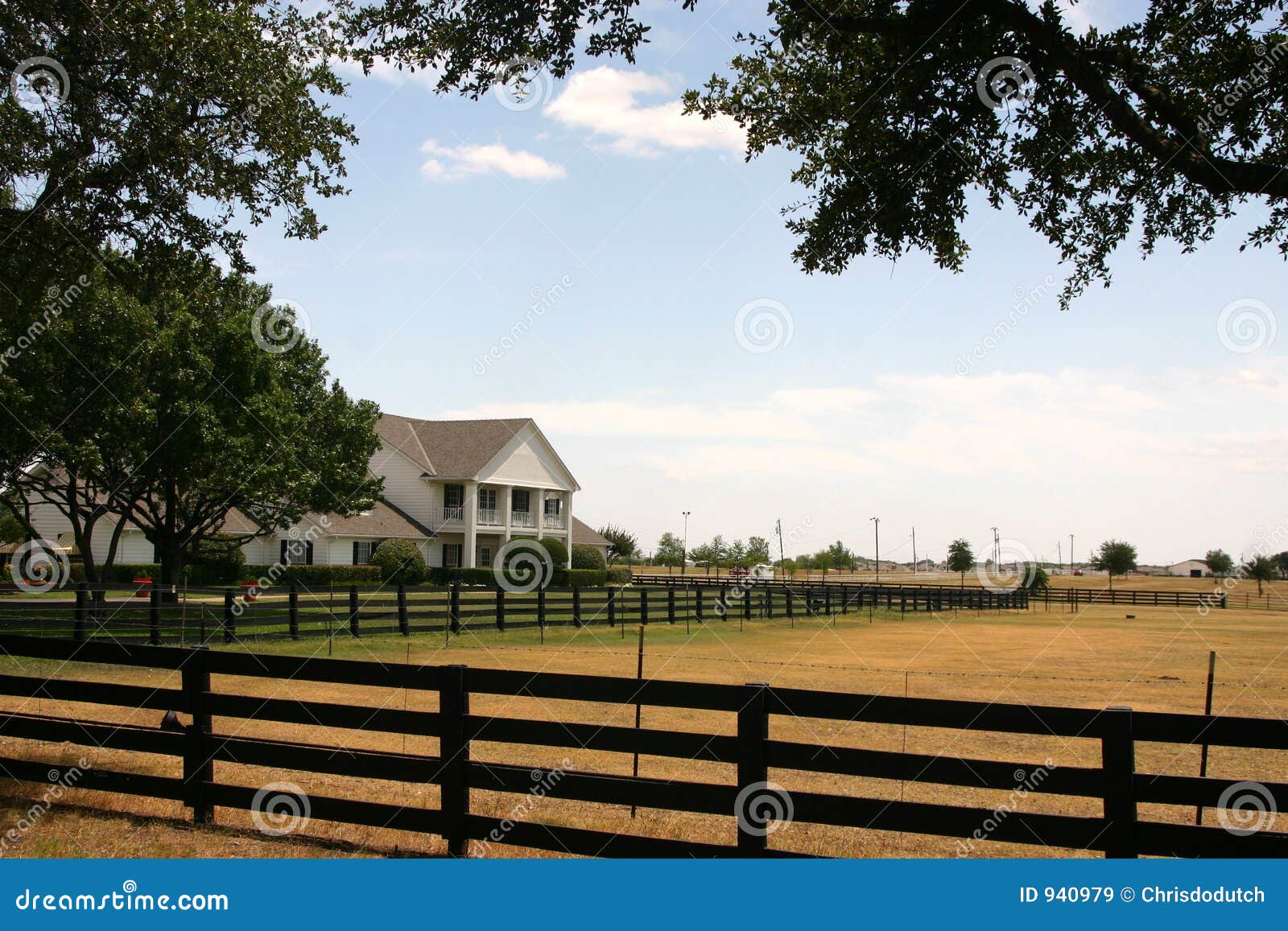 Rancho De Southfork Cerca De Dallas Imagen de archivo Imagen de tejas