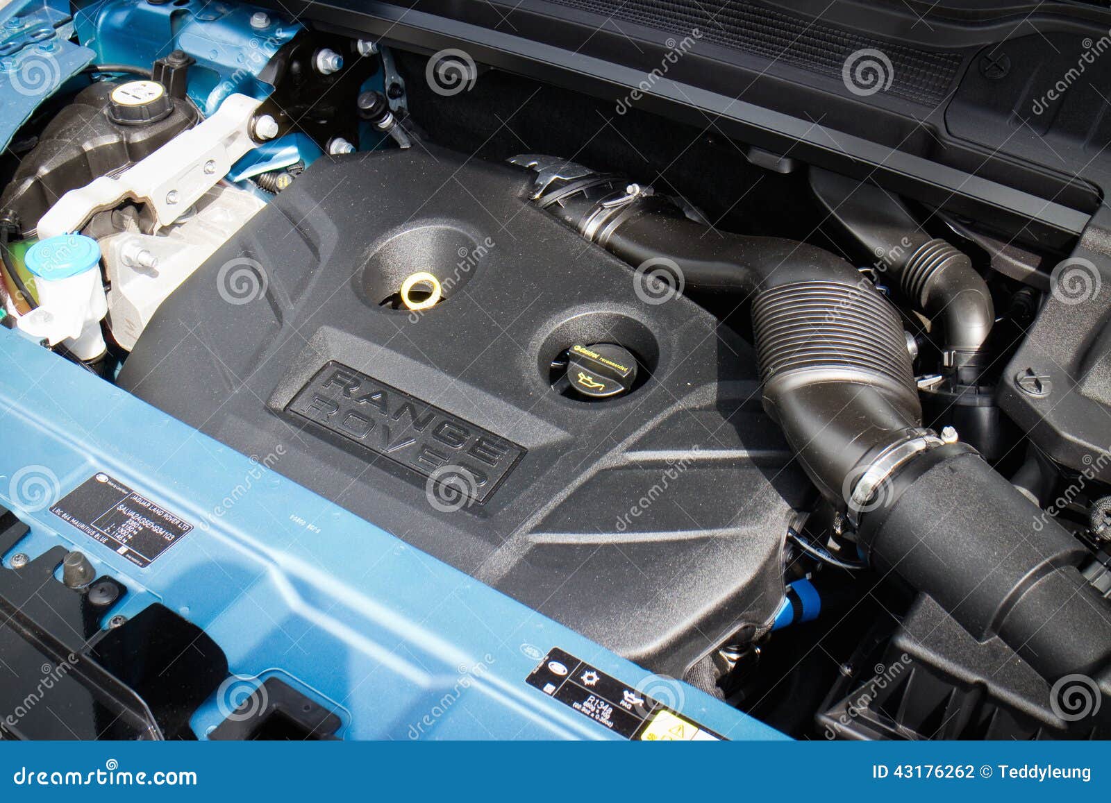 Range Rover Evoque 2014 Engine Editorial Photography Image of luxury