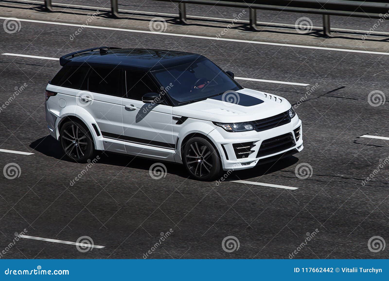 Ongebruikt Range Rover-zwarte stock foto. Afbeelding bestaande uit zwart TL-78