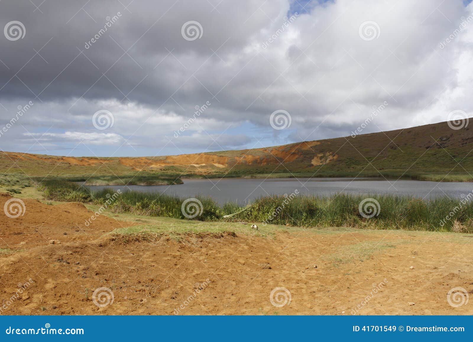 rano raraku crater