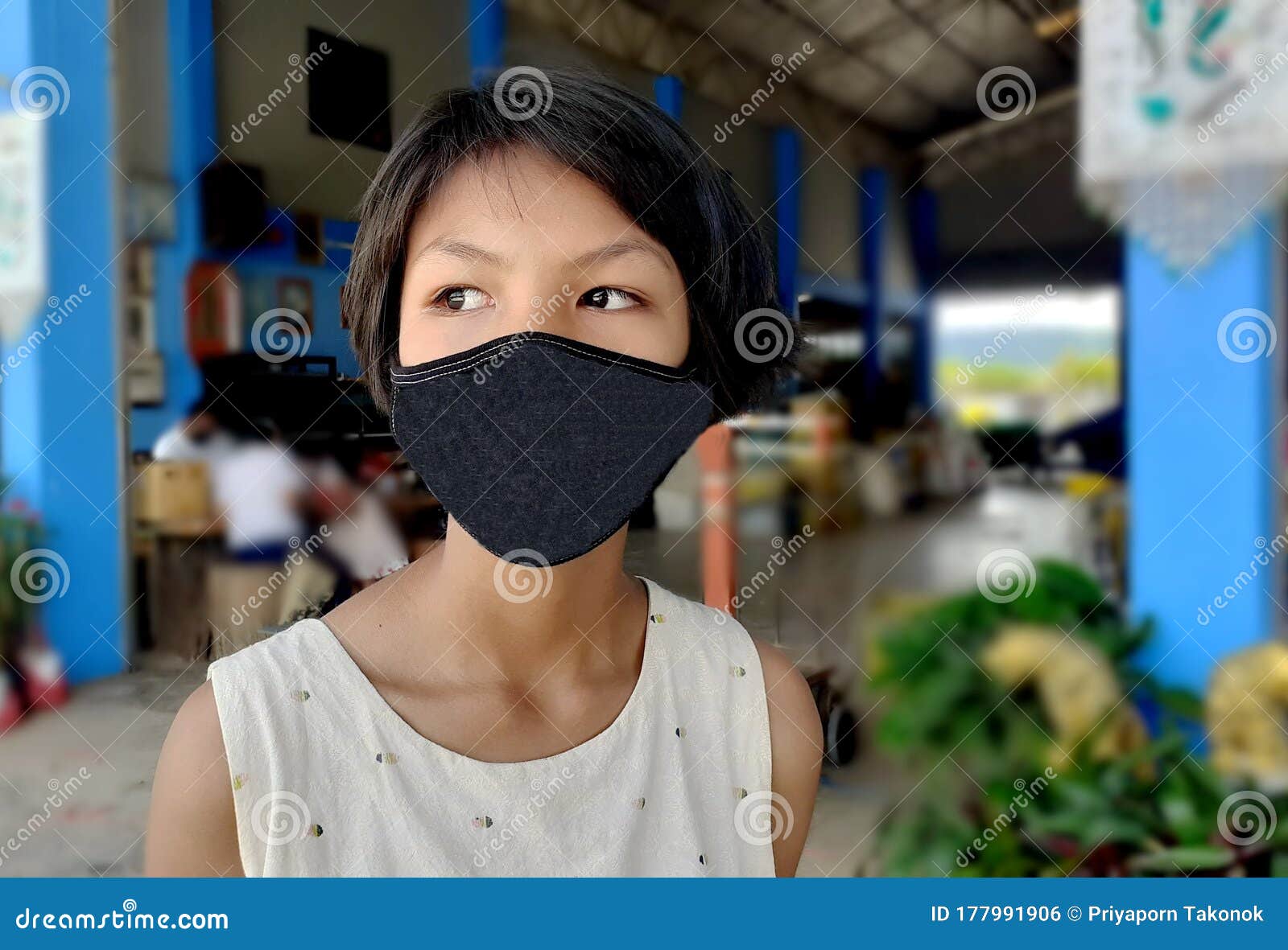 Portrait an Asian Girl with Black Mask, To Prevent Serious Epidemics Editorial - Image of influenza, coronavirus: 177991906