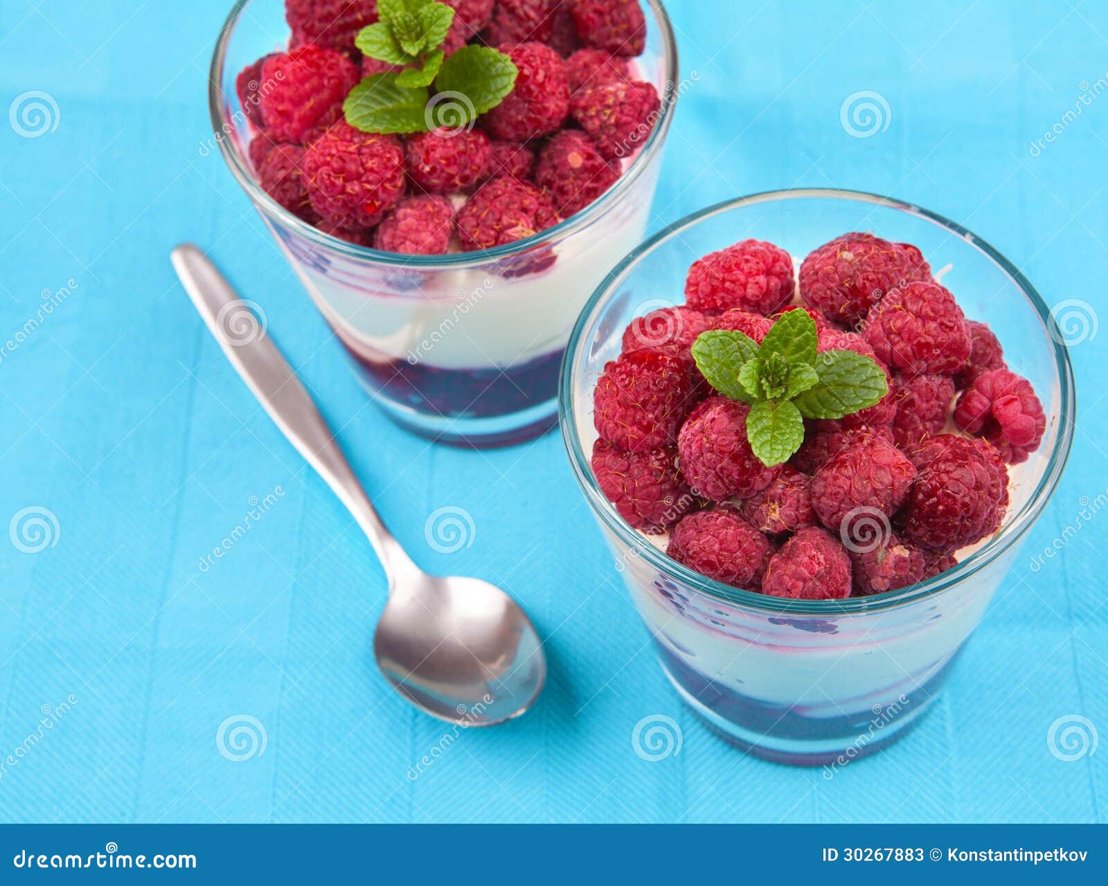 Raspberry mascarpone cream stock image. Image of breakfast - 30267883