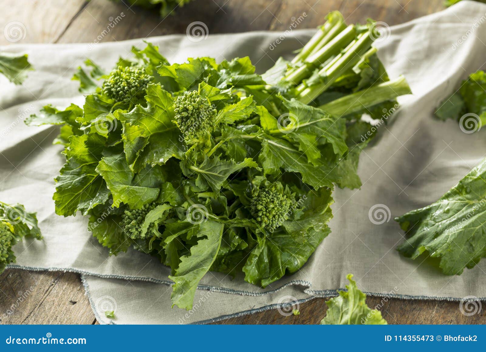 raw green organic broccoli rabe