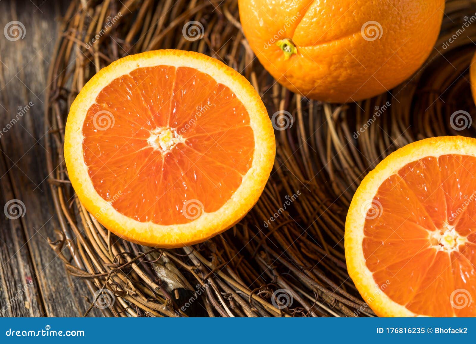 raw organic cara navel oranges
