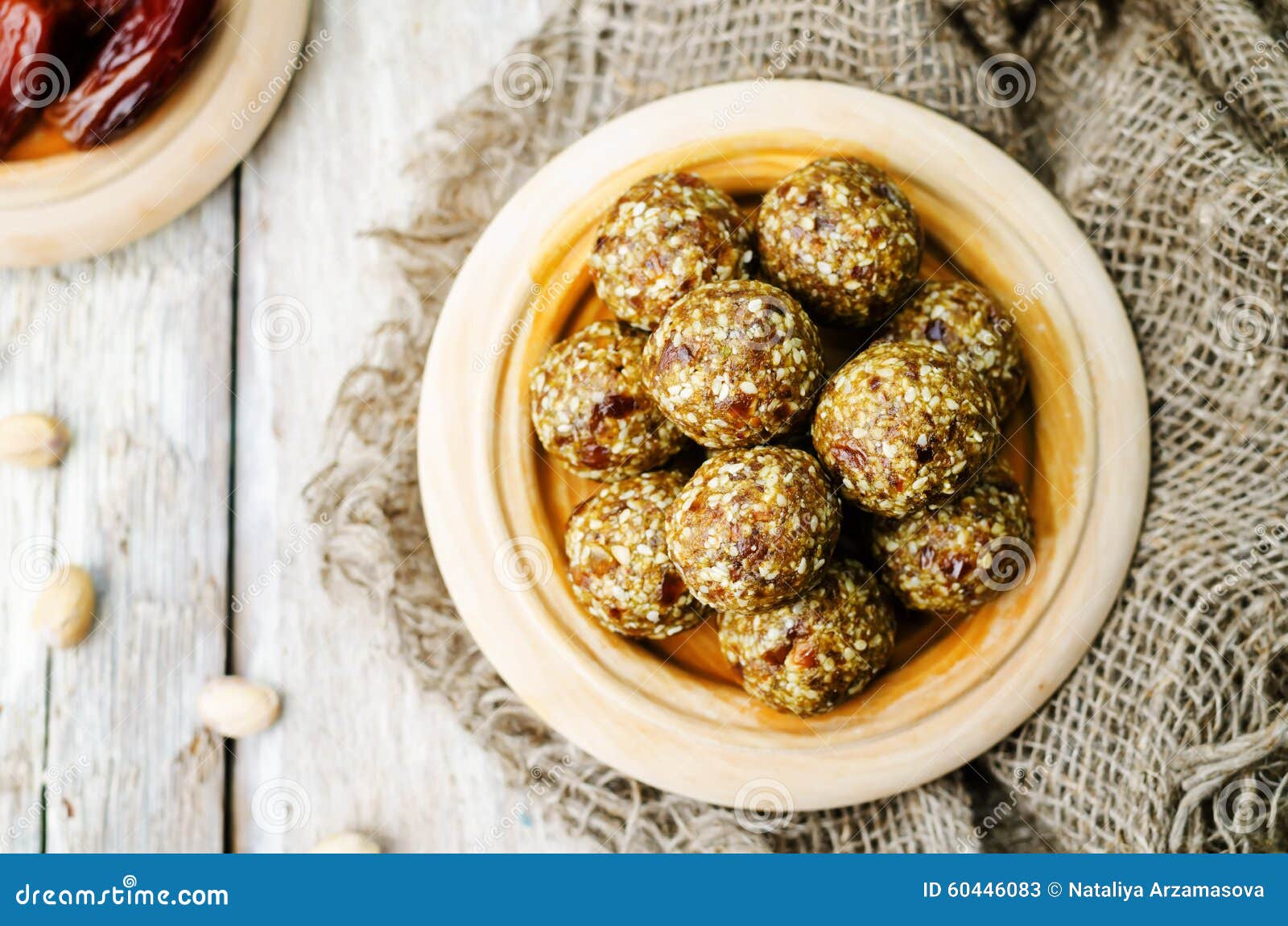 date and pistachio balls