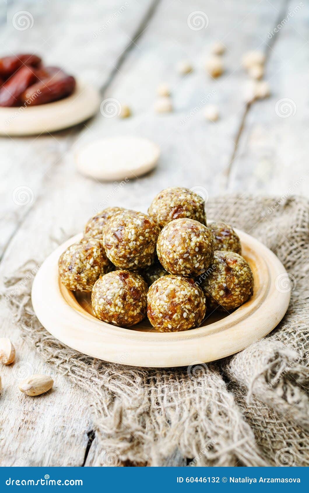 date and pistachio balls