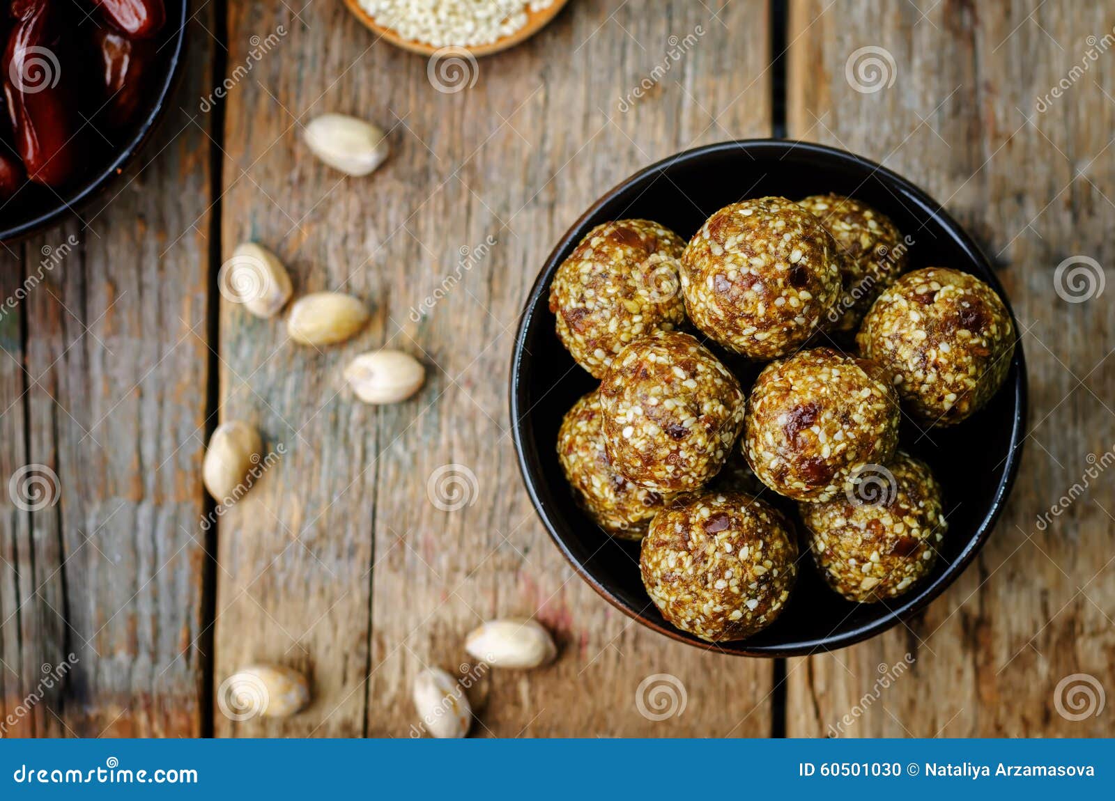 date and pistachio balls