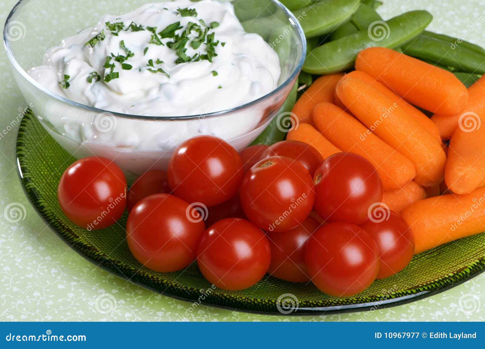Raw Vegetable Snack Plate stock image. Image of organic 10967977