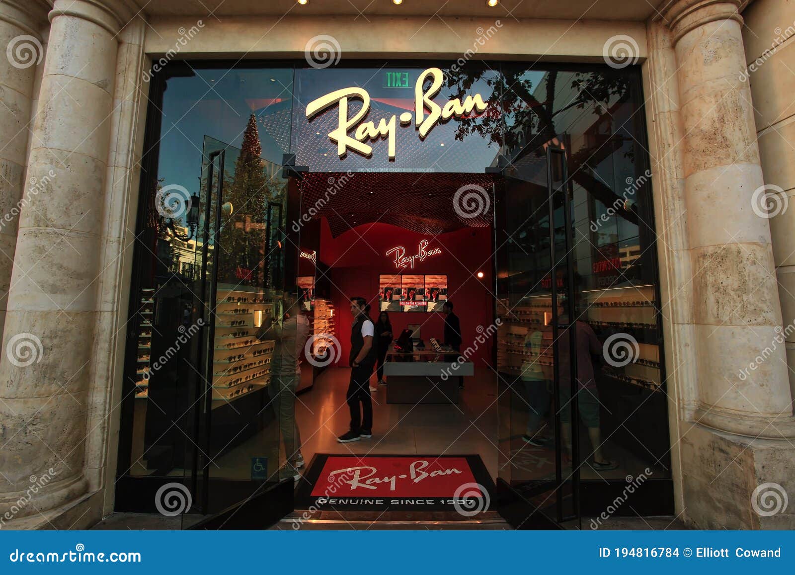 ray ban store the grove