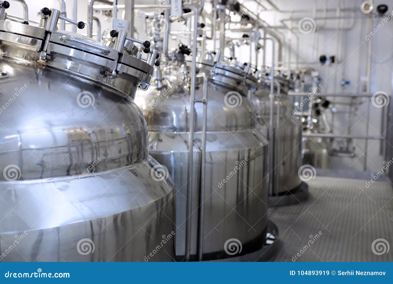 Reactors of Suspensions and Solutions. Manufacture of Pharmaceutical