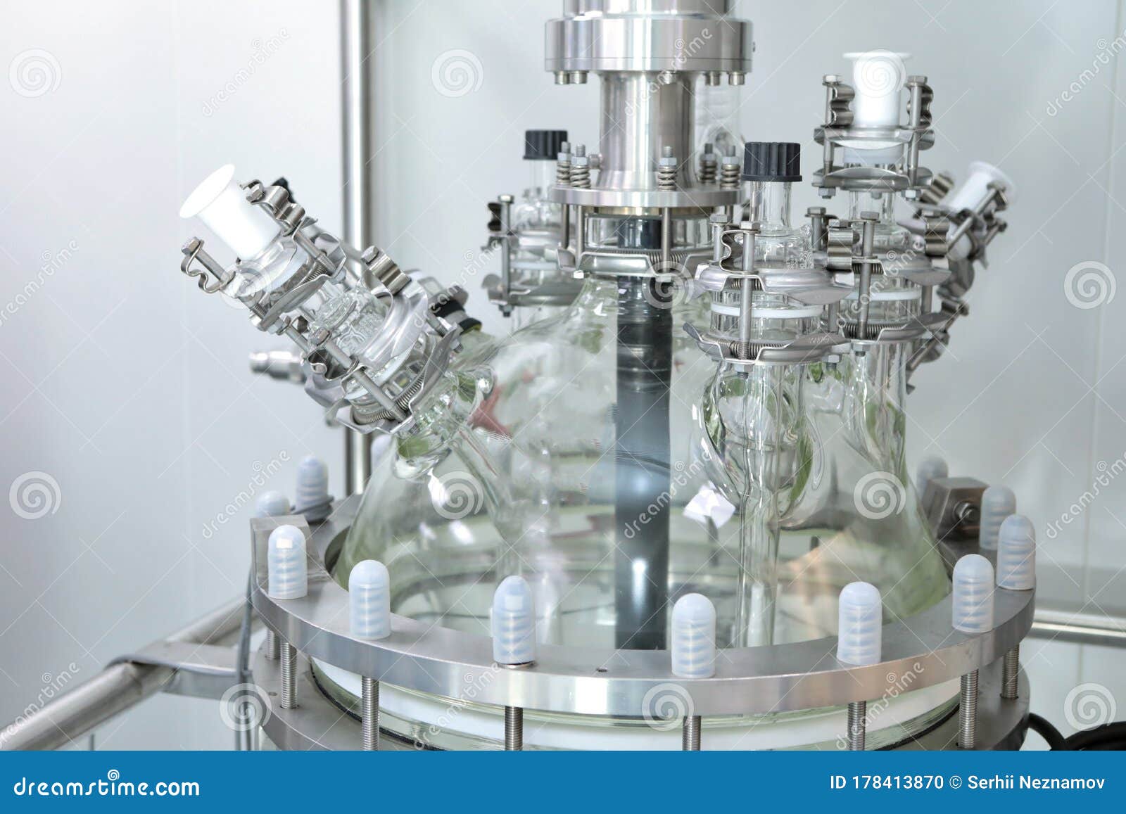 Reactors of Suspensions and Solutions. Manufacture of Pharmaceutical