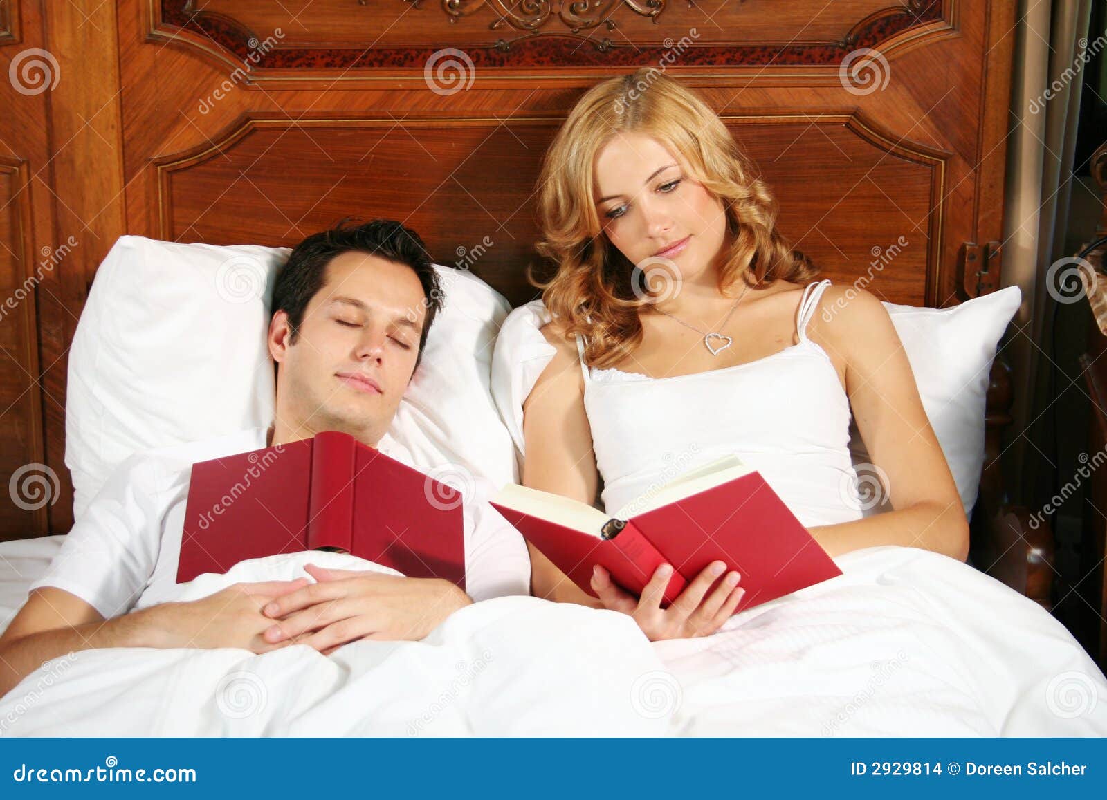 Reading in bed stock photo. Image of education, night 2929814