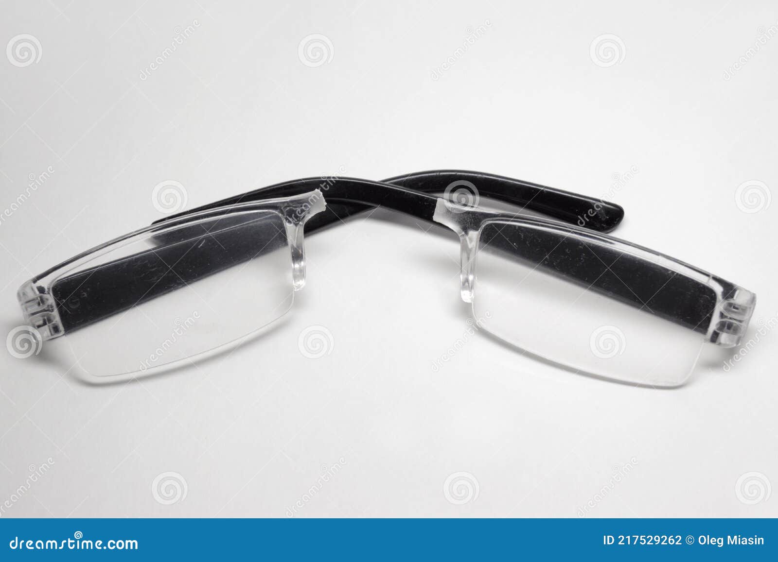 Reading Glasses with Black Plastic Eyeglass Temples. Transparent Frame