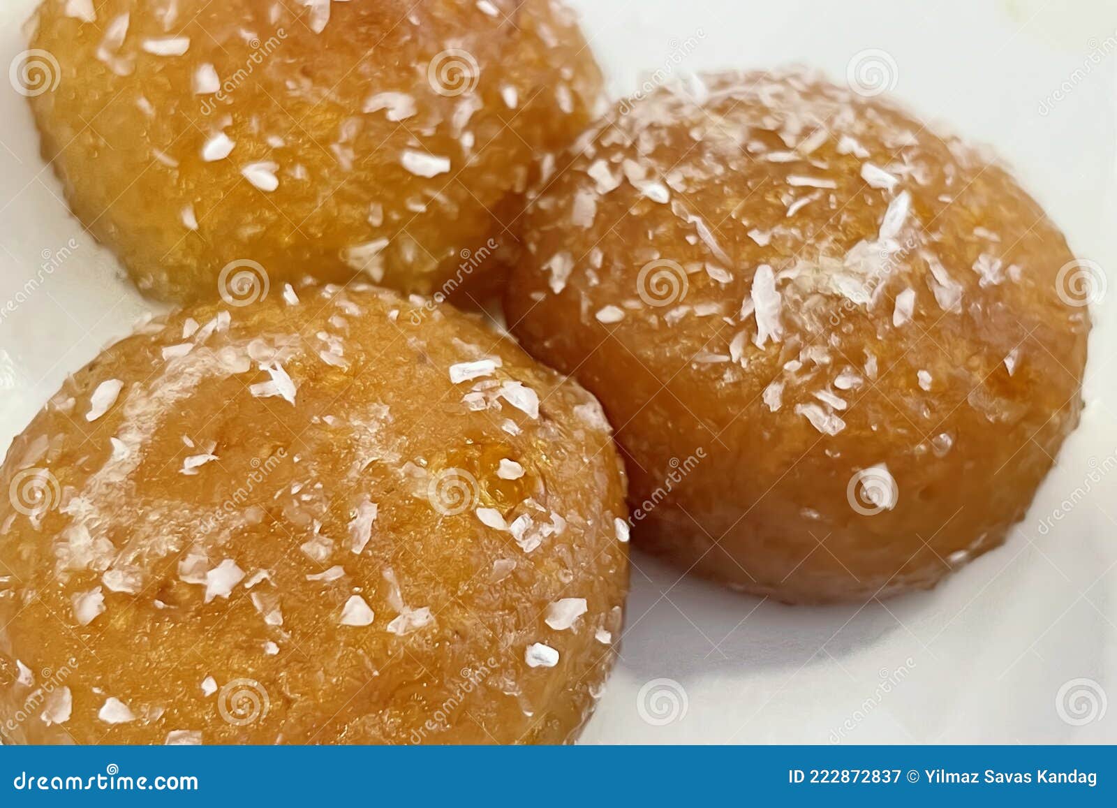 ready to eat traditional turkish kemalpasha dessert