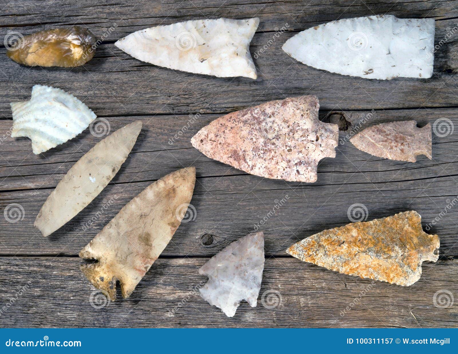 real american indian arrowheads.