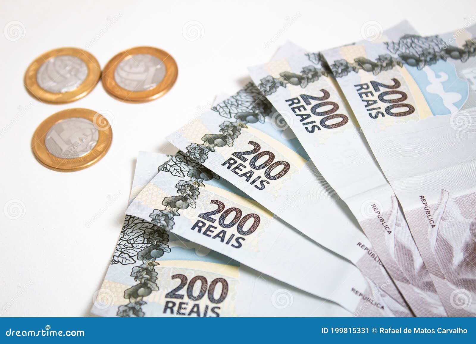 real currency. dinheiro, brasil, reais. banknotes of 200 reais.