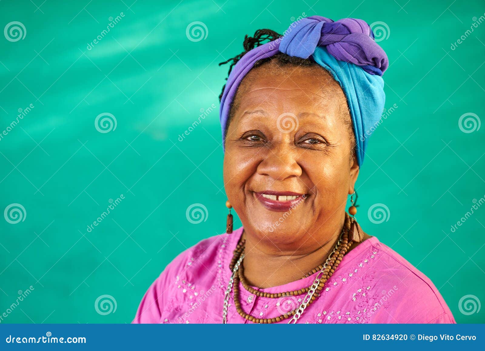 https://thumbs.dreamstime.com/z/real-people-portrait-old-black-woman-smiling-camera-cuban-emotions-senior-african-american-lady-laughing-looking-82634920.jpg