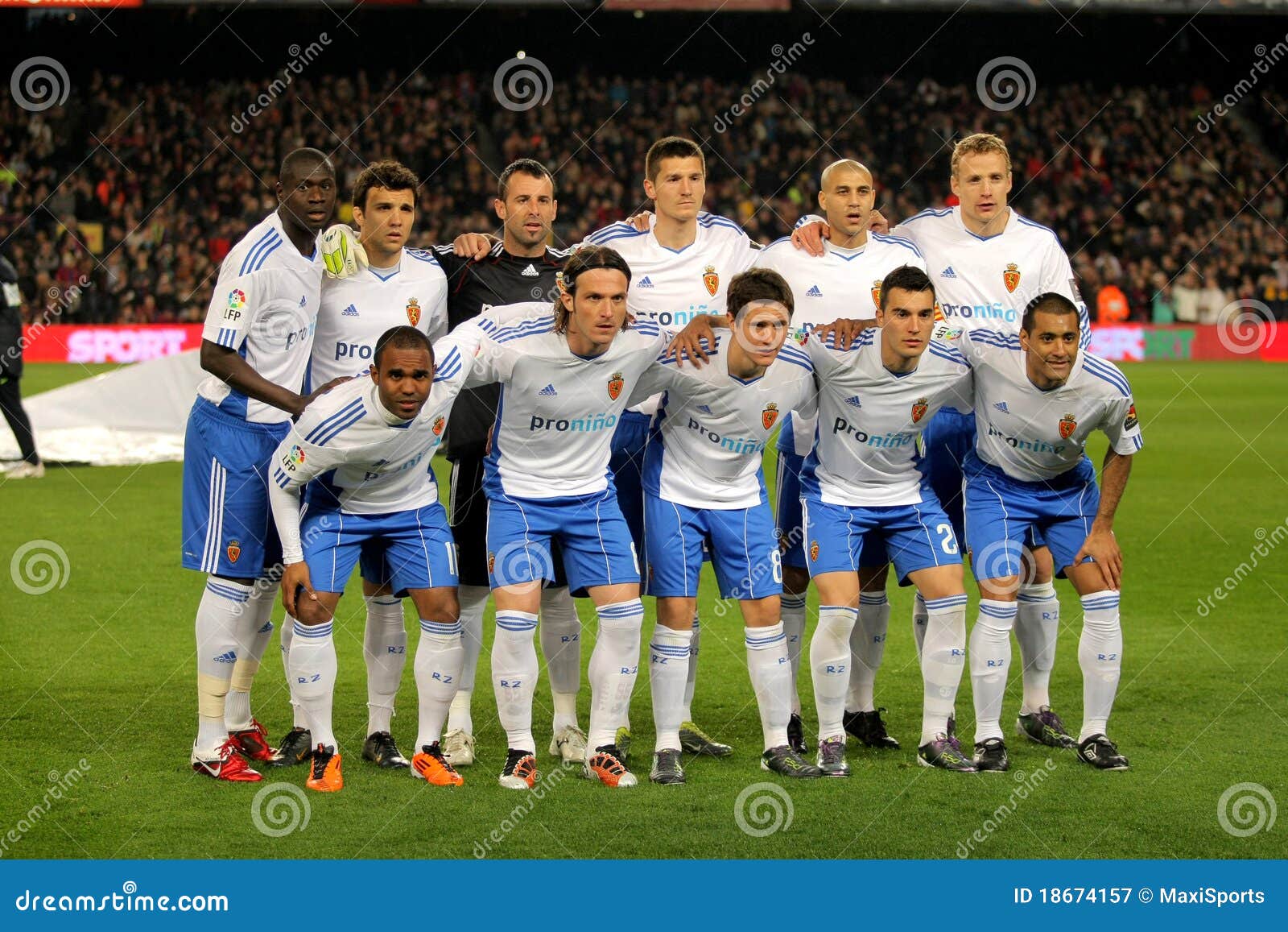 Real Zaragoza Team editorial photography. Image of jarosik - 18674157