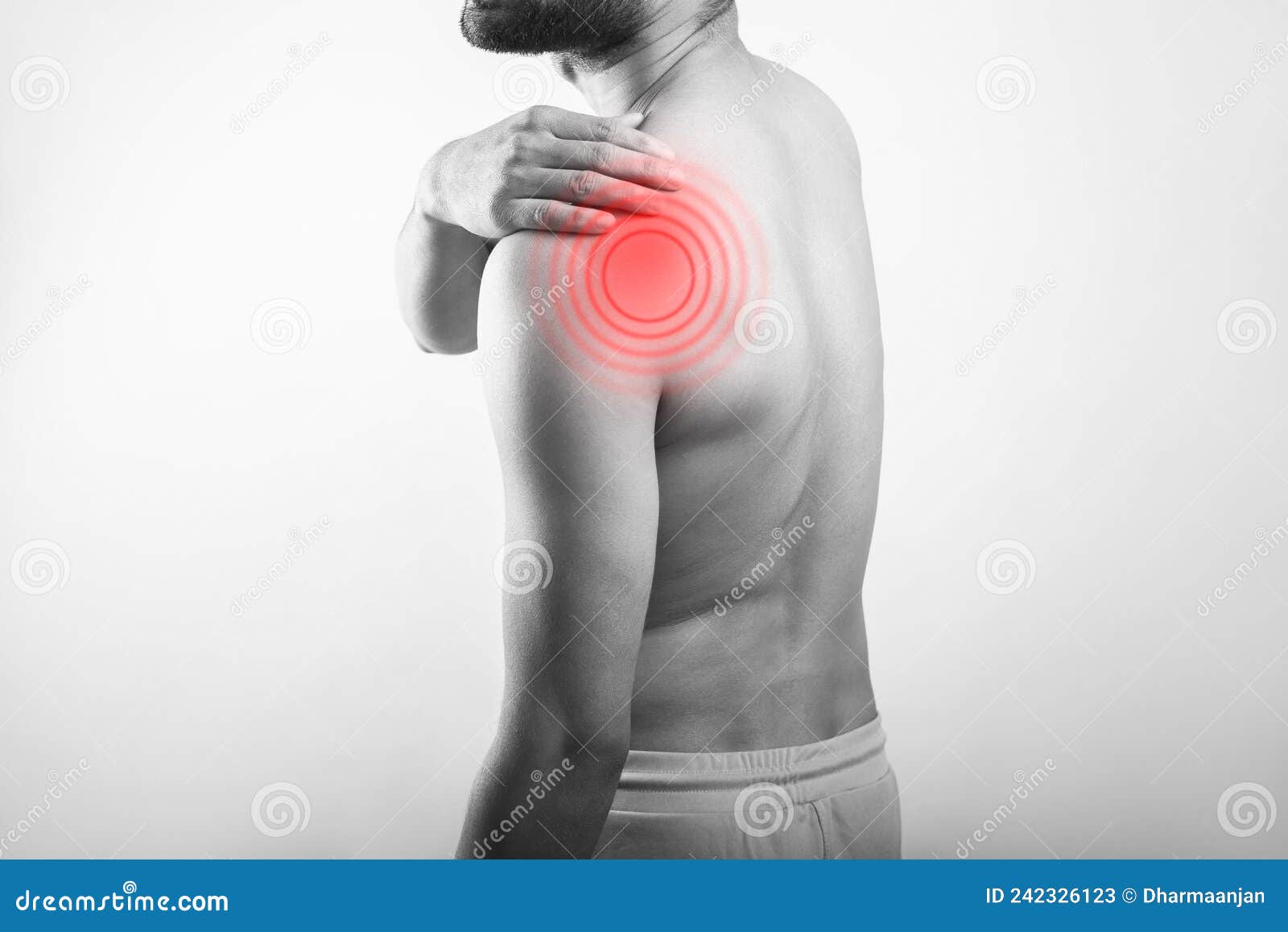 rear shoulder joint pain or deltoids muscle soreness