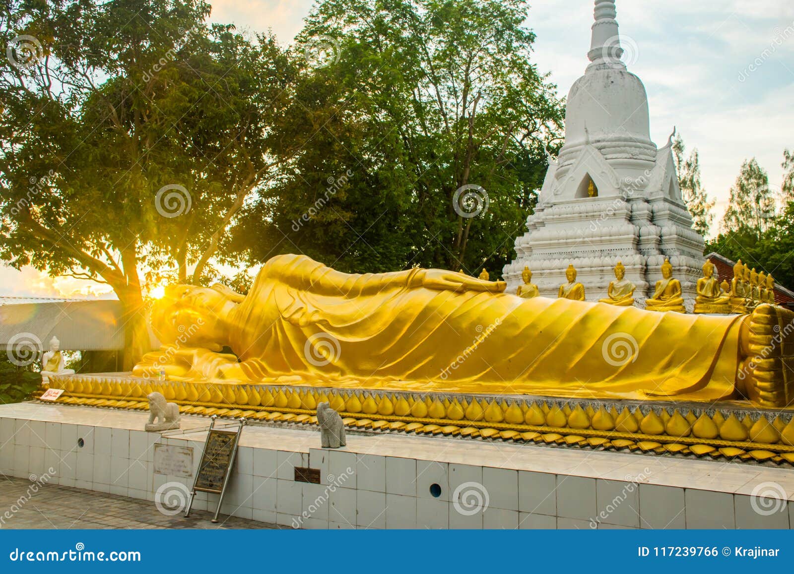 Reclining Buddha Statue in Wat Khao Chedi on Koh Samui in Thailand ...