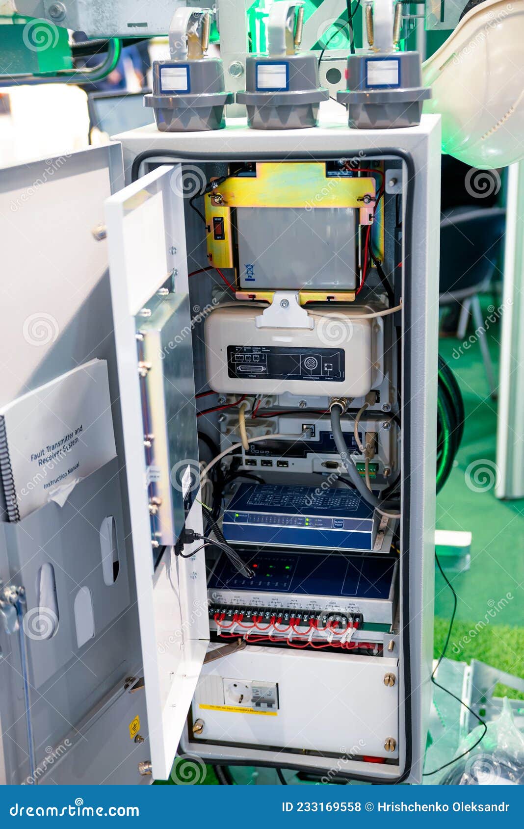 Recloser Connection Module. Fault Transmitter and Receiver System Stock