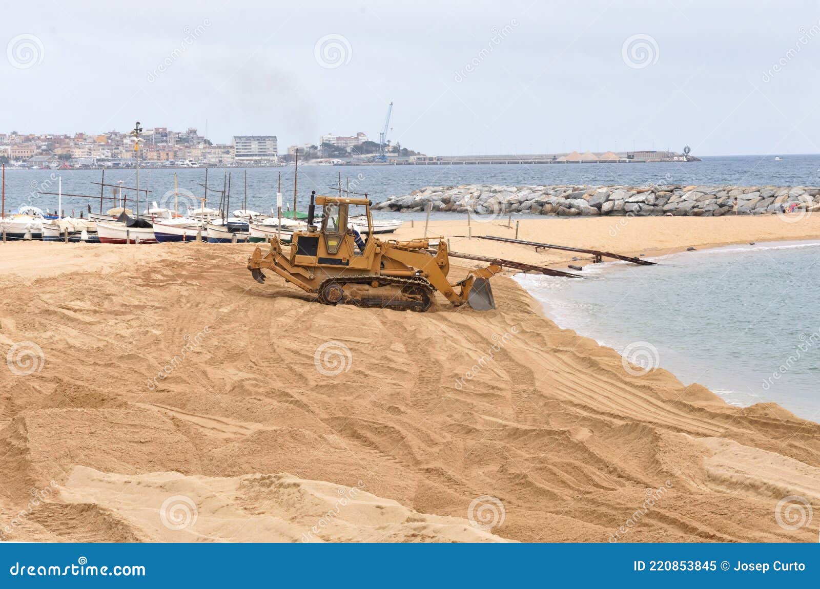 reconstruction of the beach of sant antoni de calonge, costa brav