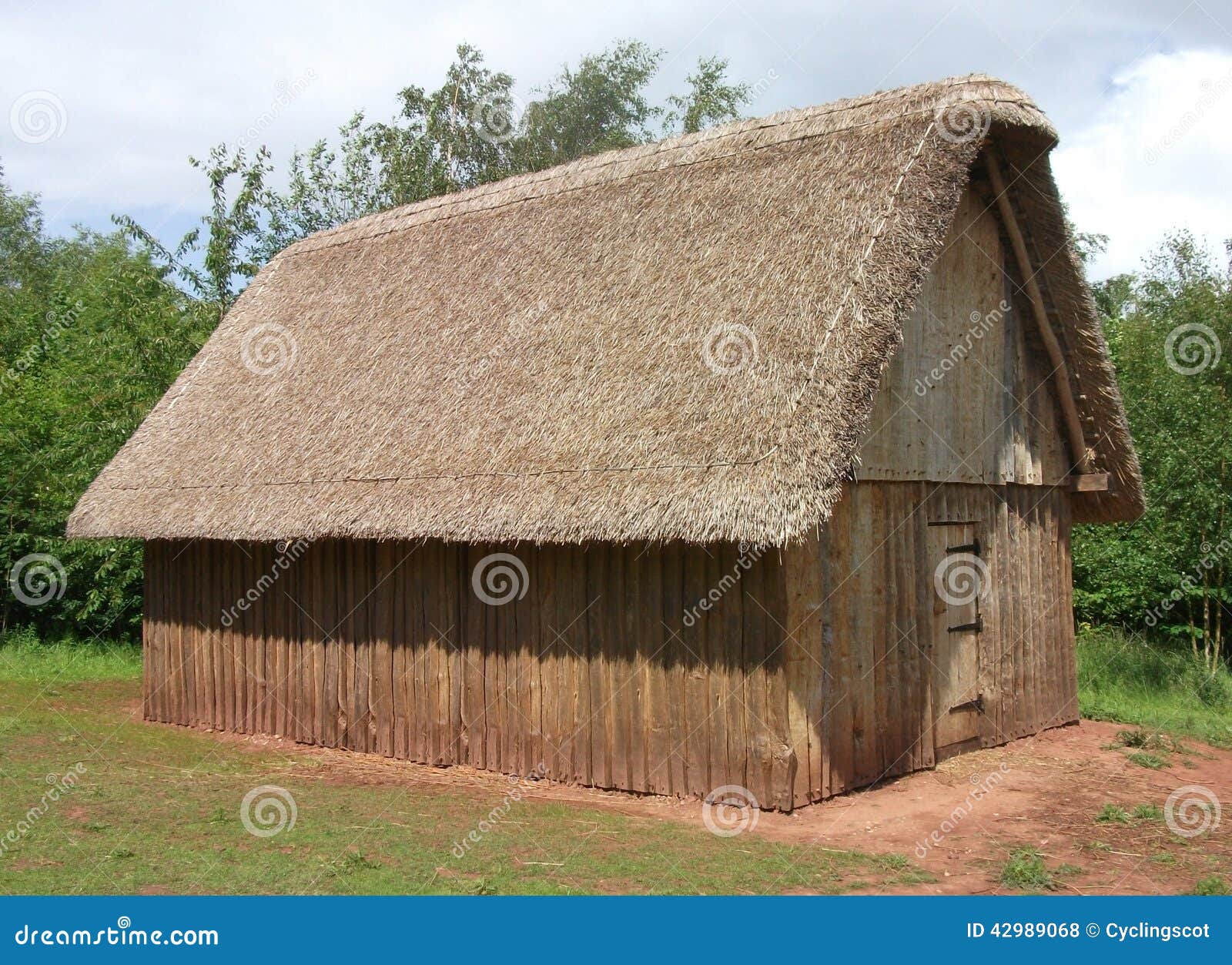 reconstruction of dark ages anglo-saxon hall