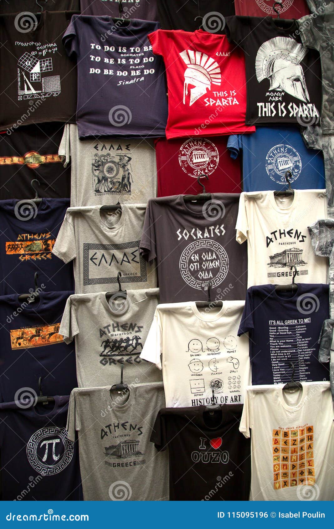 Se asemeja ataque Temeridad Recuerdos Griegos De Las Camisetas Para La Venta En Una Pared Foto  editorial - Imagen de grecia, mercado: 115095196