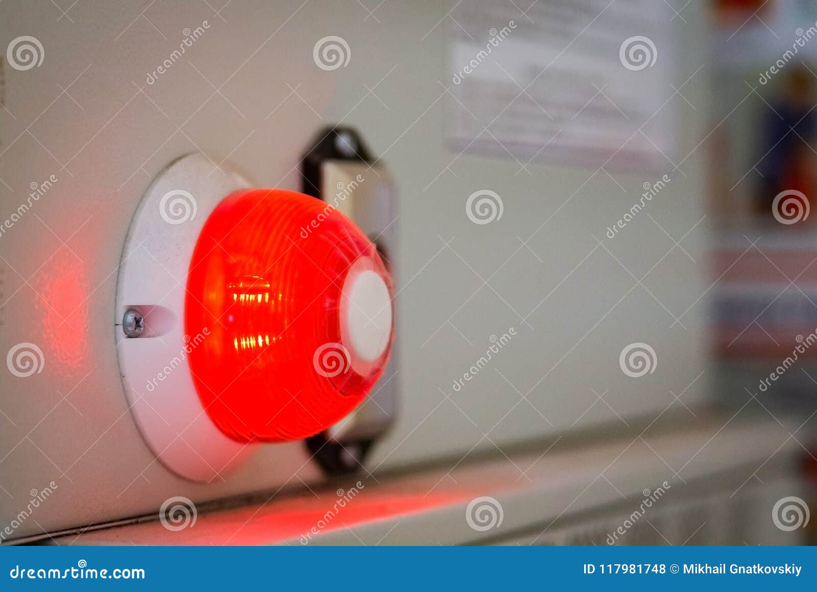 does the red alarm kight supposed to keep