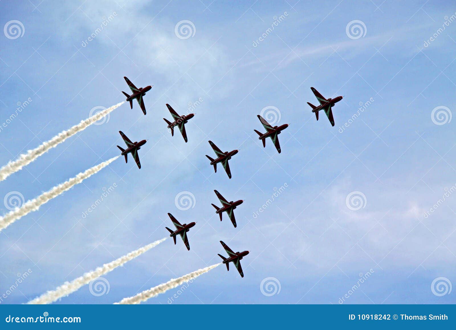 red arrow raf airforce aerobatic jet aircraft