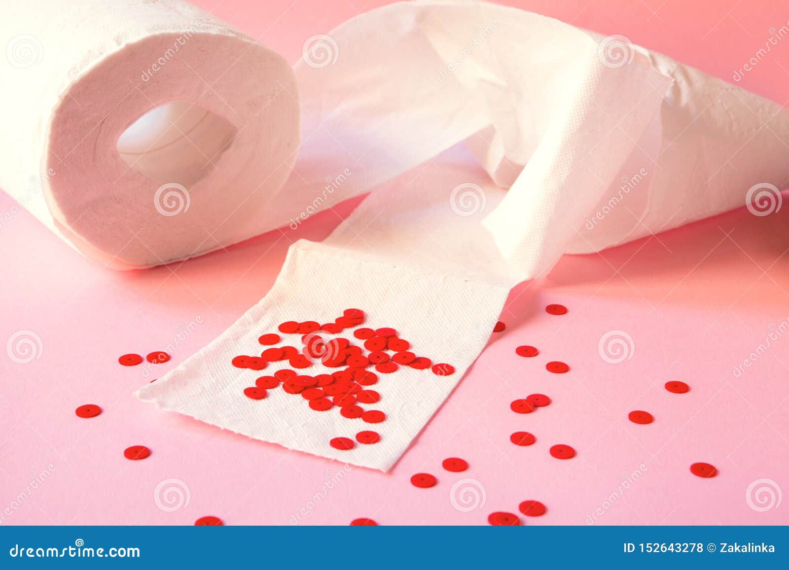 Кровь после вытирания бумагой