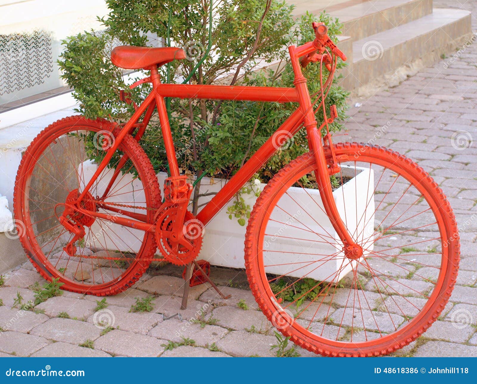 Farvel fraktion melodrama Red Bicycle stock photo. Image of cycle, painted, sport - 48618386