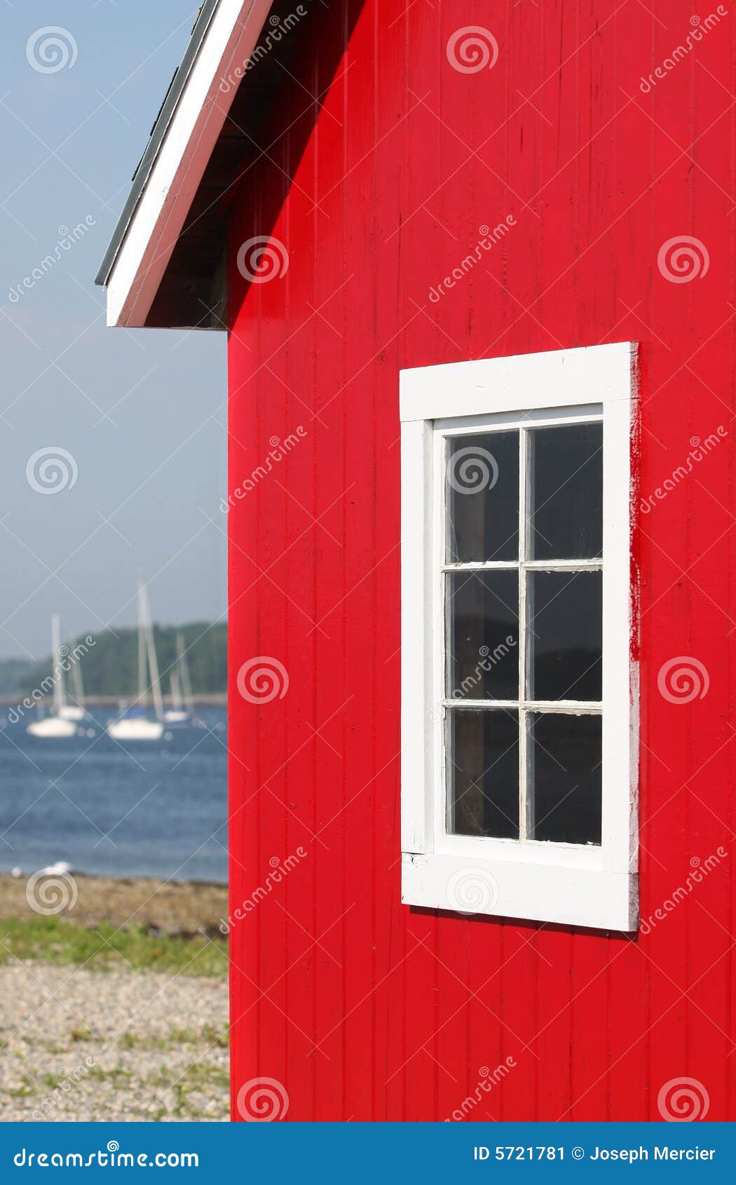 Red Boat House on Maine Bay Stock Image Image of vacation, rocky 5721781