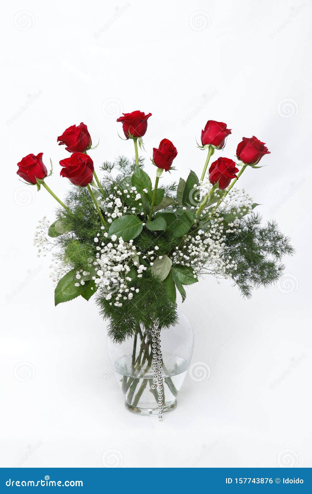 Red Bouquet Flowers in Vase Stock Photo - Image of christmas, leaf ...