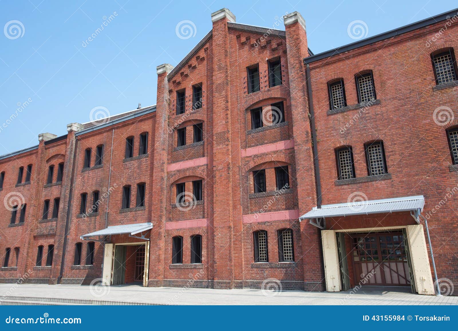 The Red Brick Warehouse stock photo. Image of architecture 43155984