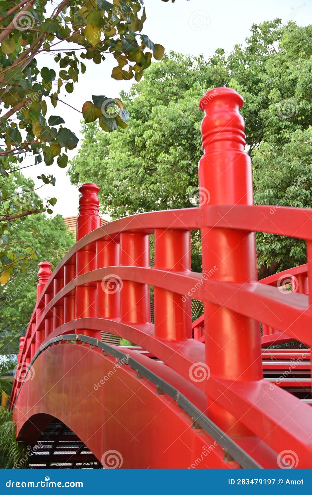 Red Bridge. in Chinese Parks Stock Image Image of tree, play 283479197