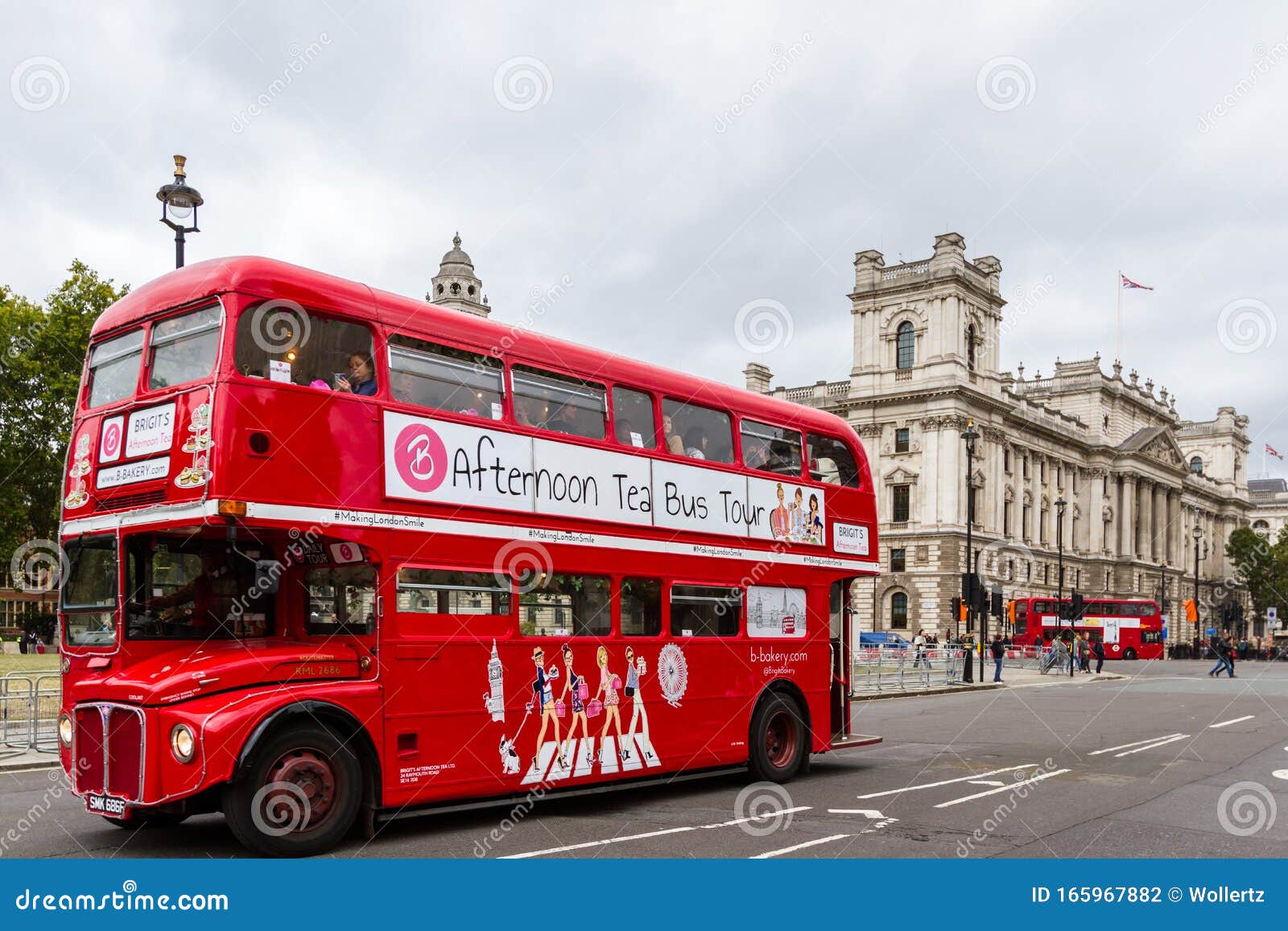 red bus tours london uk