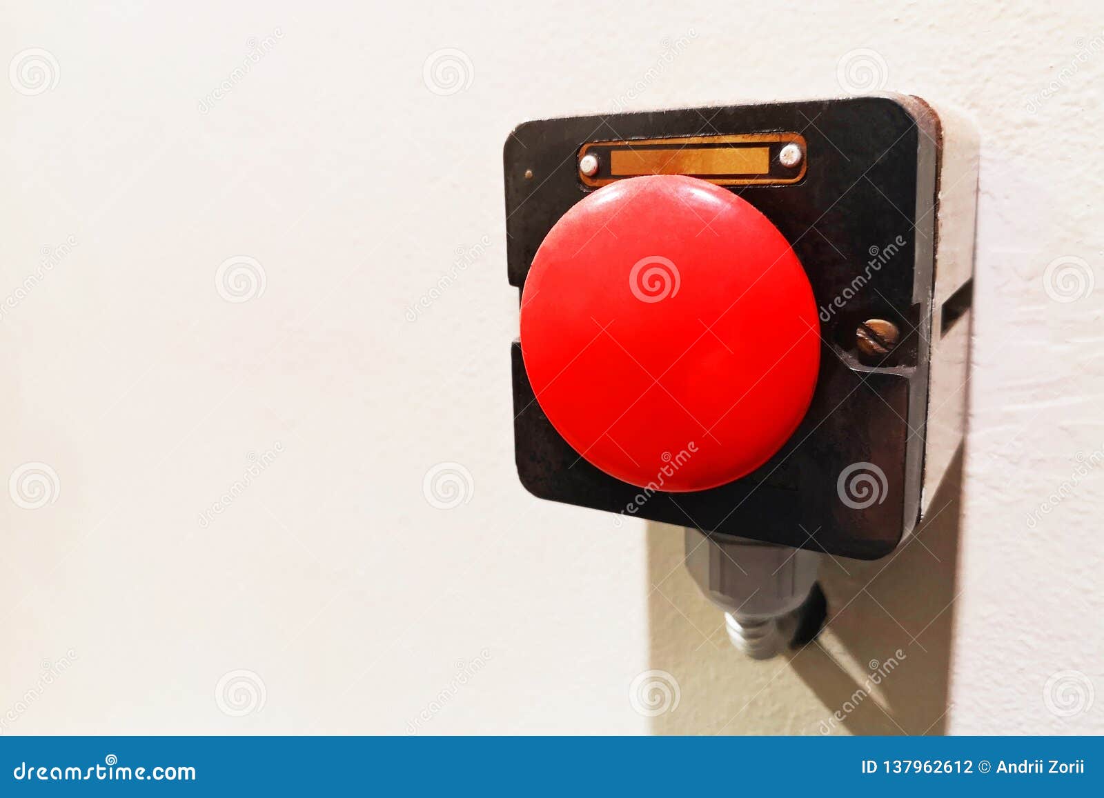 Red Button. Big Red Button on Wall. the Production Emergency Button Pushing  Stock Photo - Image of angry, electric: 137962612